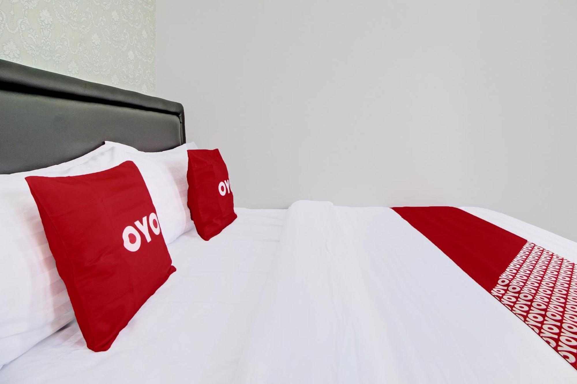 Super Oyo Collection O 92363 Kp Inn Джок'якарта Екстер'єр фото