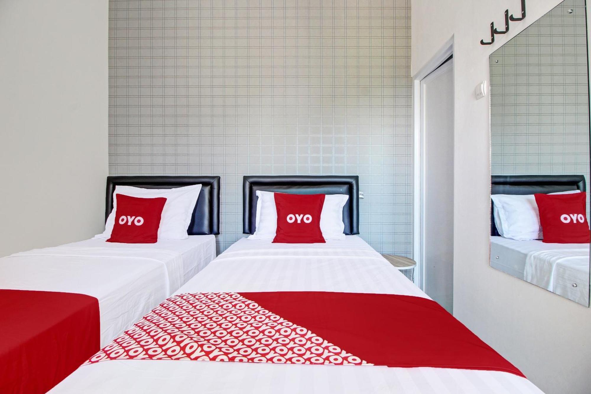 Super Oyo Collection O 92363 Kp Inn Джок'якарта Екстер'єр фото