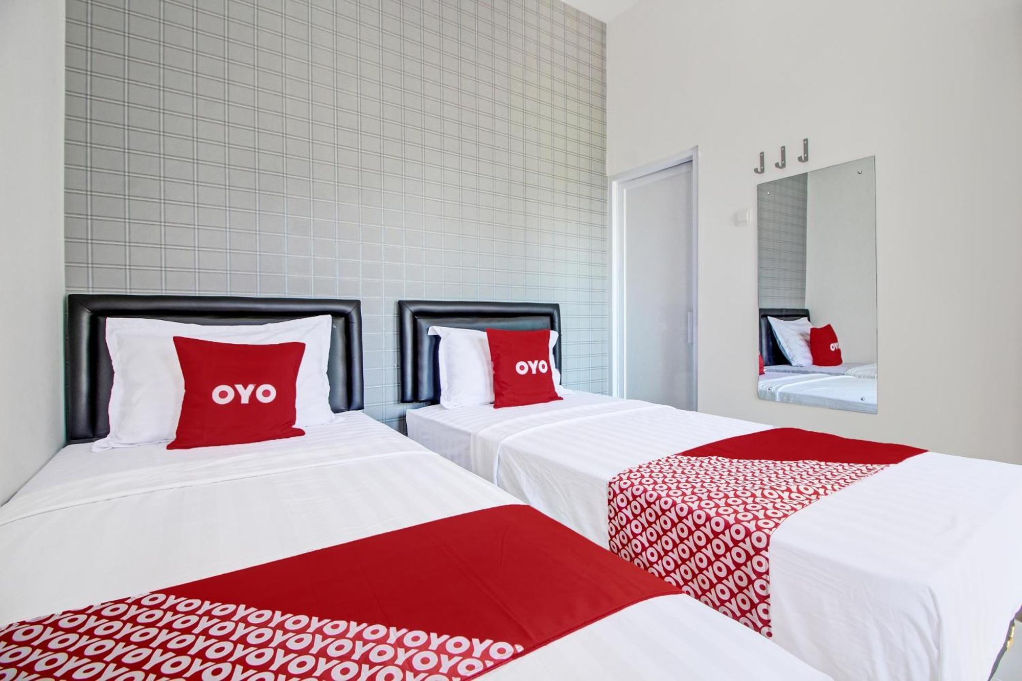 Super Oyo Collection O 92363 Kp Inn Джок'якарта Екстер'єр фото